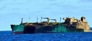 Havarierter russischer Öltanker vor libyscher Küste